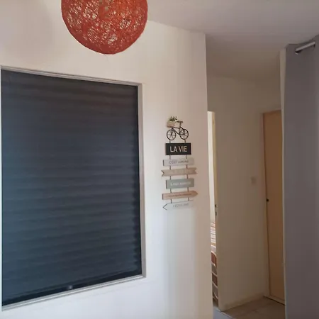 Appartement Sp520-c154 2 Pièces 4 Couchages Pierre La